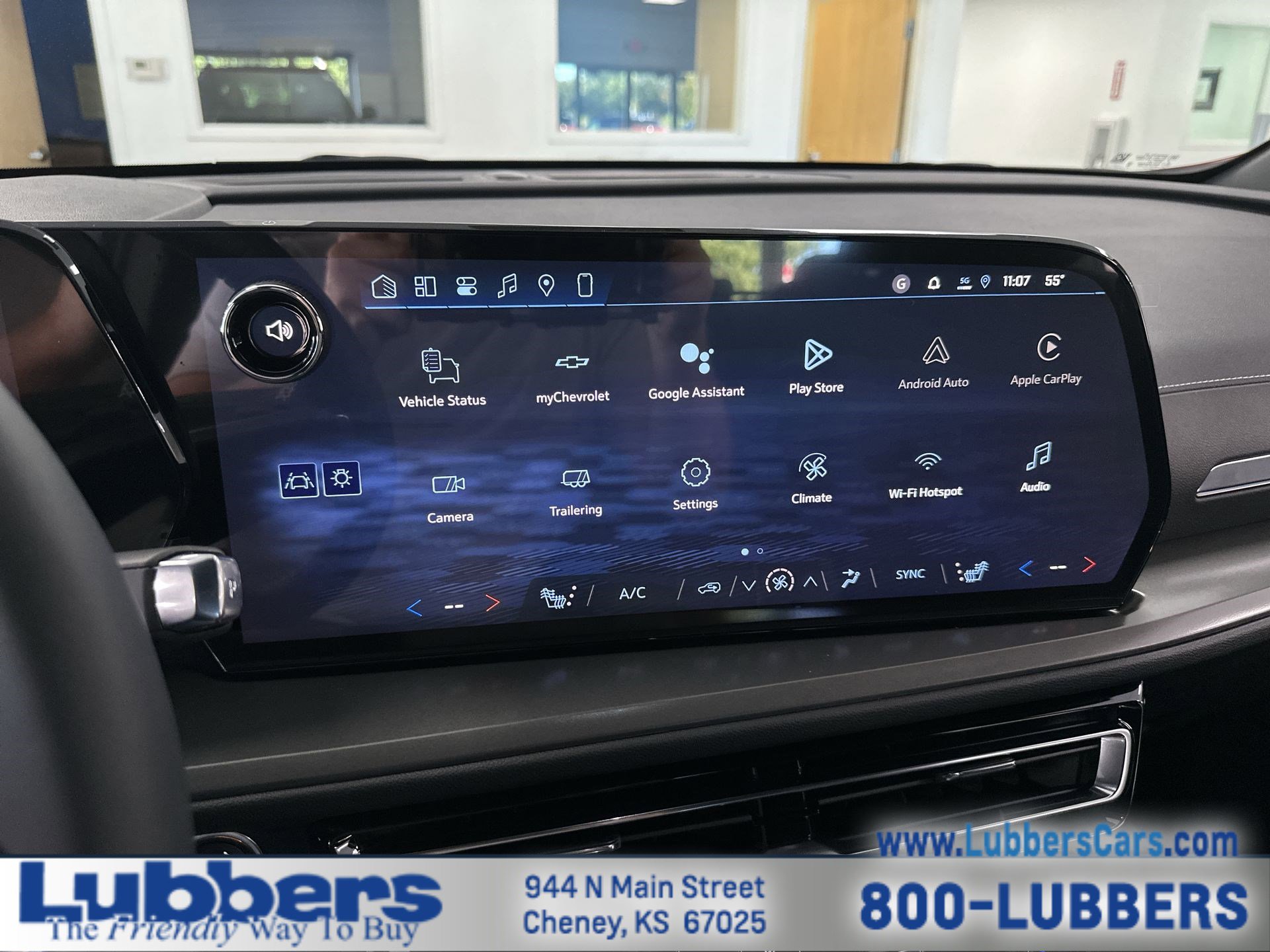 New 2026 Chevrolet Traverse LT image 7