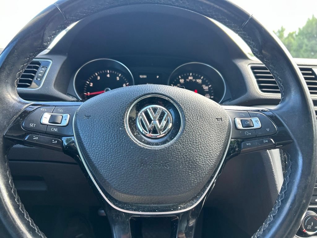 Used 2019 Volkswagen Passat 2.0T Wolfsburg w/ Wheels & Sunroof Package FWD image 21