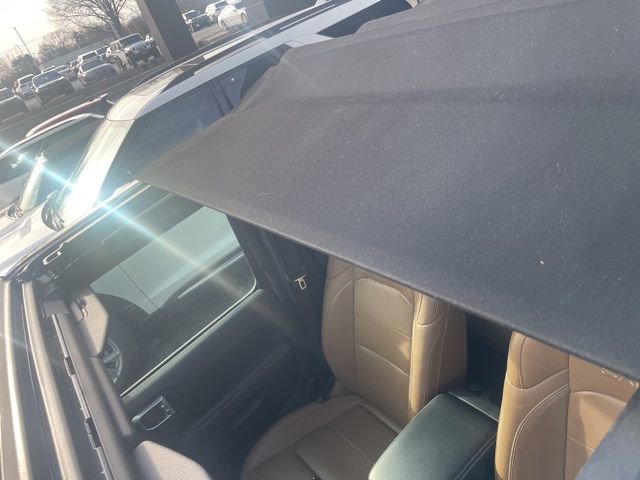 Used 2020 Jeep Wrangler Unlimited Sahara image 34