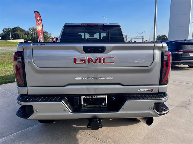 Used 2026 GMC Sierra 2500 AT4 w/ AT4 Premium Plus Package AWD/4WD image 4