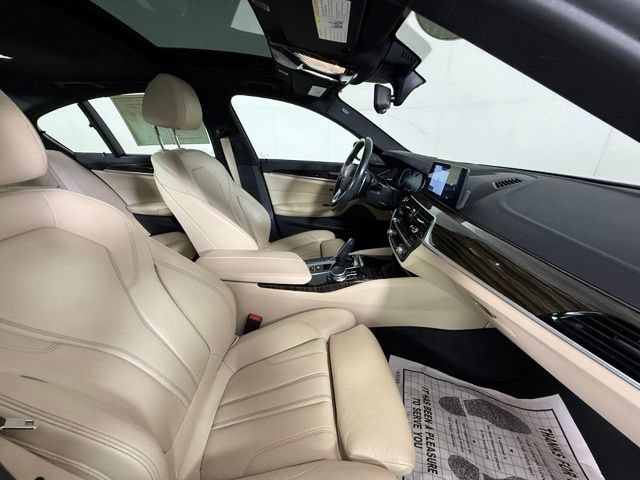 Used 2018 BMW 540i RWD image 36