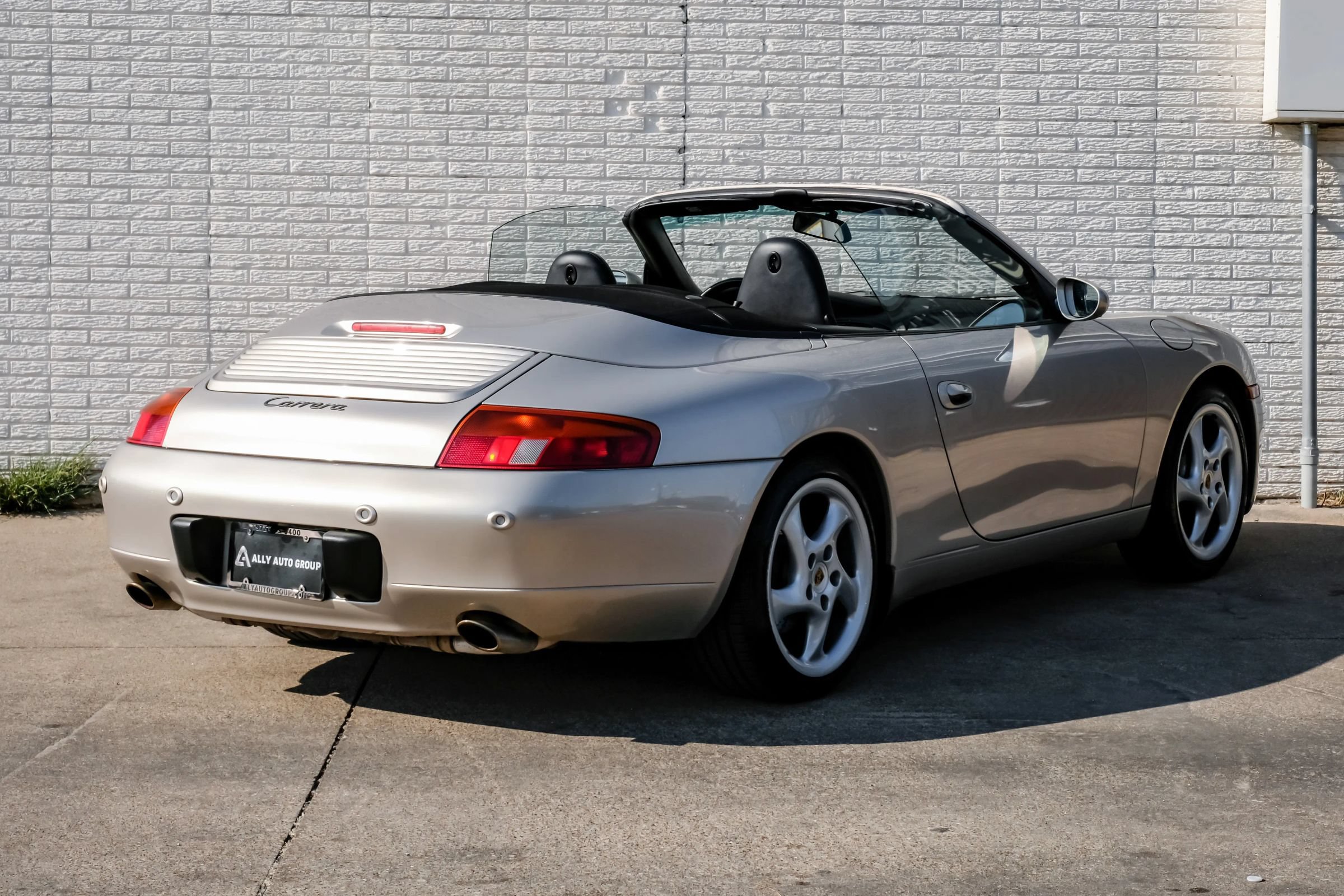 Used 2000 Porsche 911 Cabriolet image 8