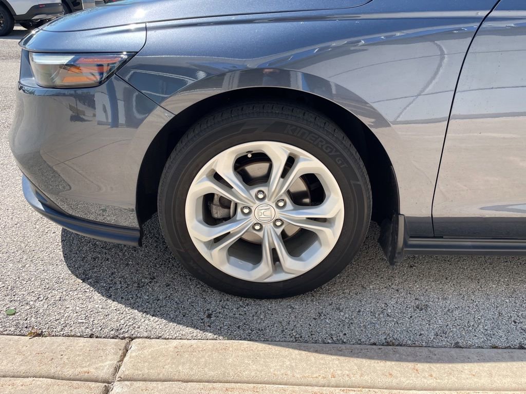 Used 2023 Honda Accord LX image 14