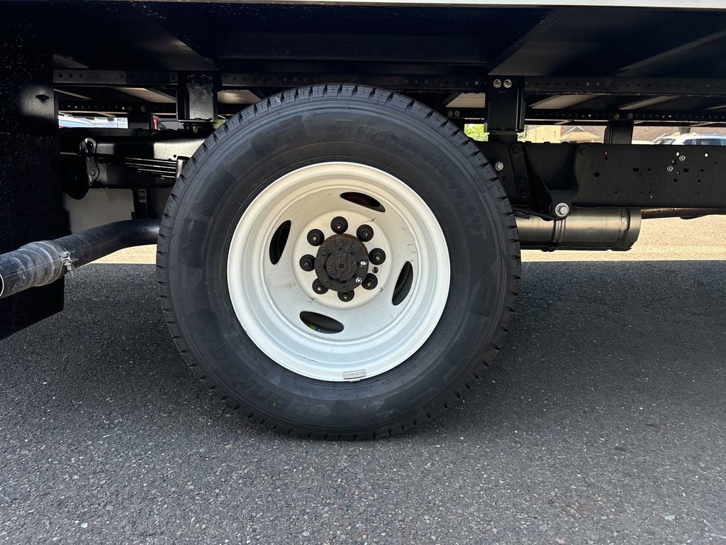 New 2025 Ford E-450 and Econoline 450 Super Duty w/ Power Equipment Group image 32