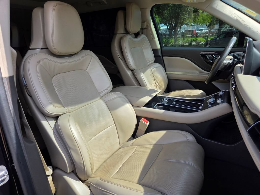 Used 2022 Lincoln Aviator Reserve w/ Equipment Group 201A AWD/4WD image 28