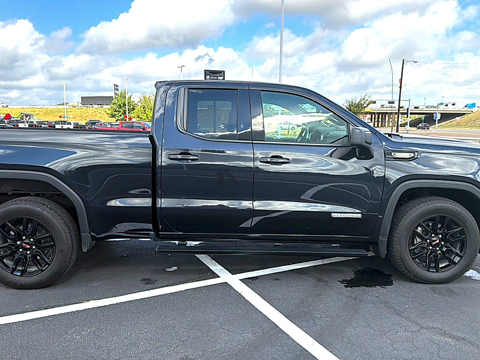 Used 2025 GMC Sierra 1500 Elevation RWD image 5
