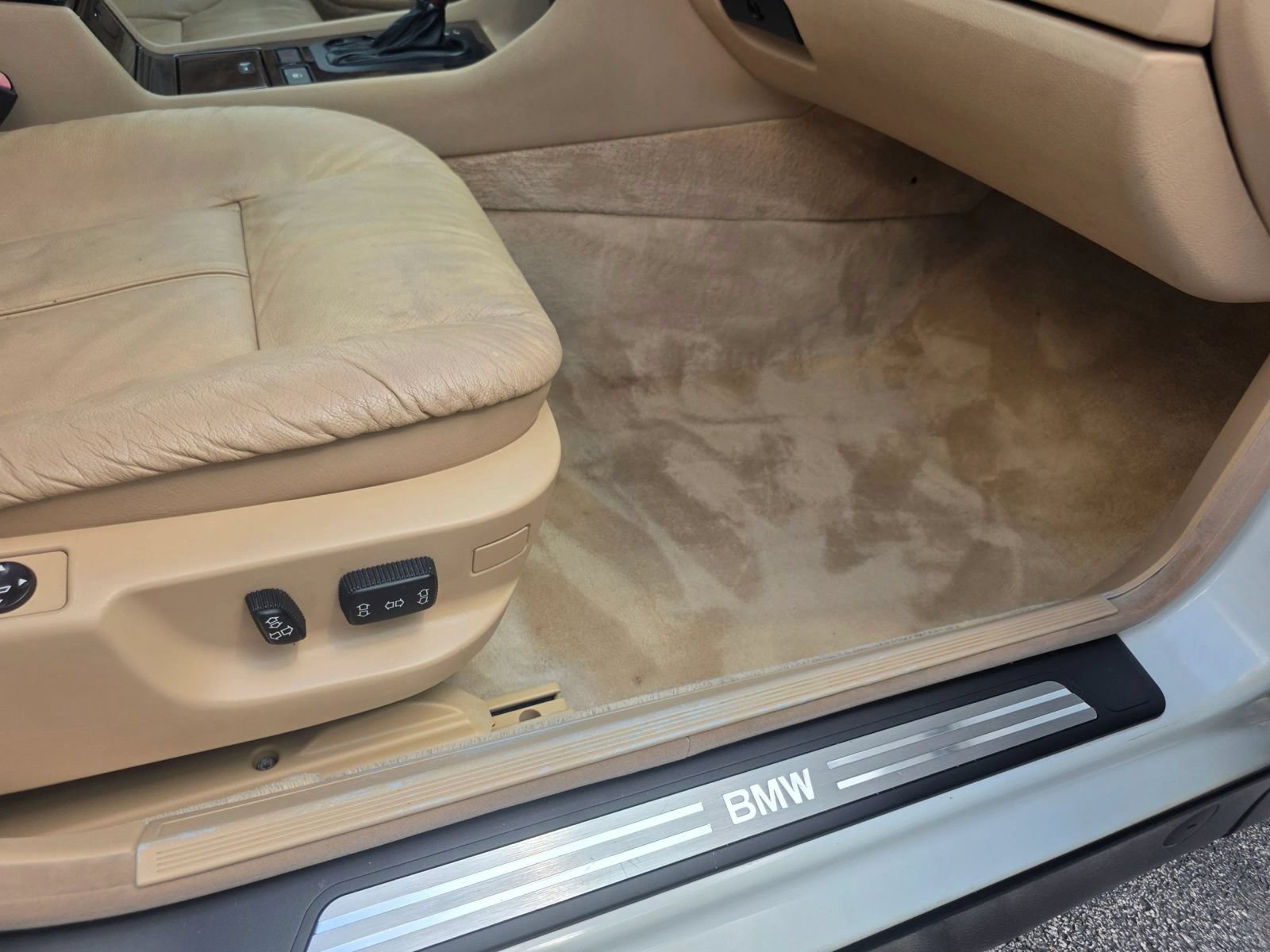 Used 1995 BMW 740iL RWD image 24