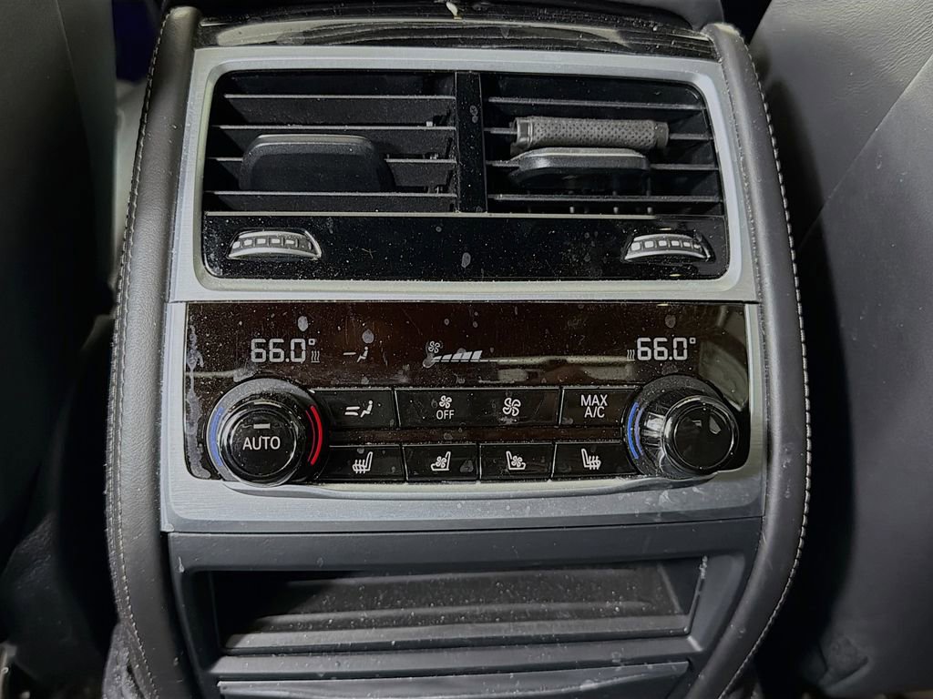 Used 2017 BMW 750i xDrive image 28