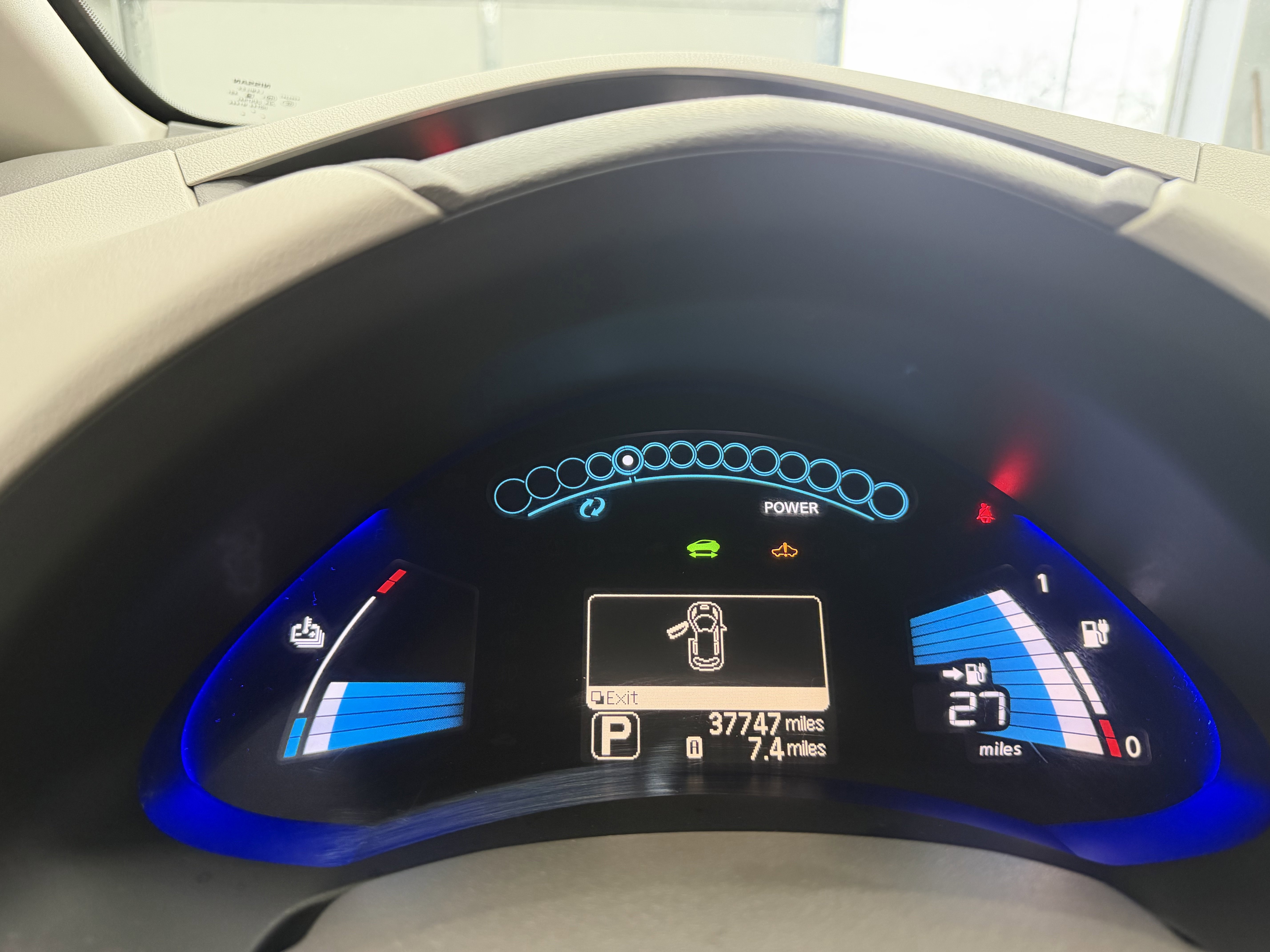 Used 2012 Nissan Leaf SV image 18