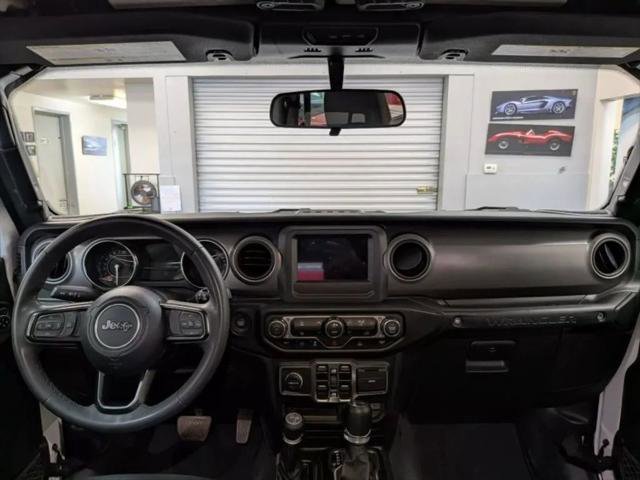 Used 2023 Jeep Wrangler Unlimited image 23