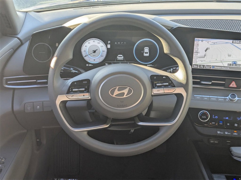 Used 2024 Hyundai Elantra SEL image 25