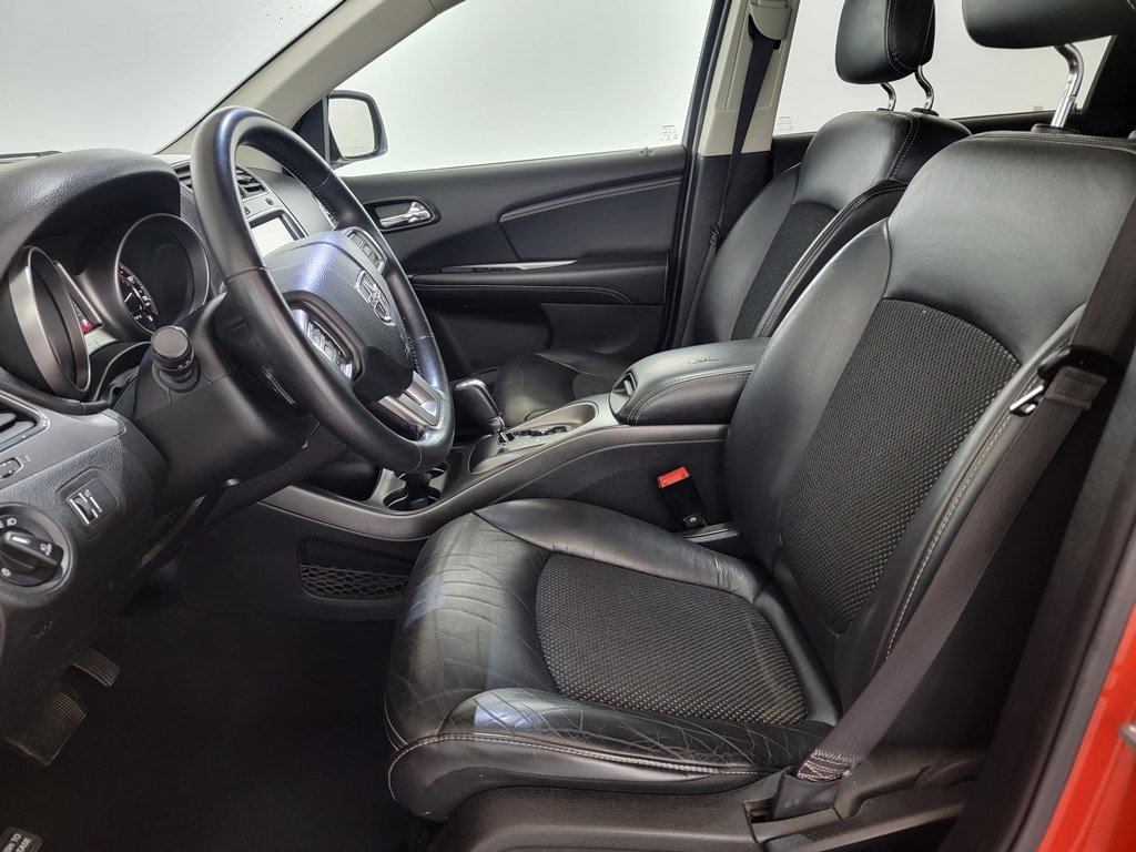 Used 2018 Dodge Journey Crossroad w/ Nav & Sun Group FWD image 14