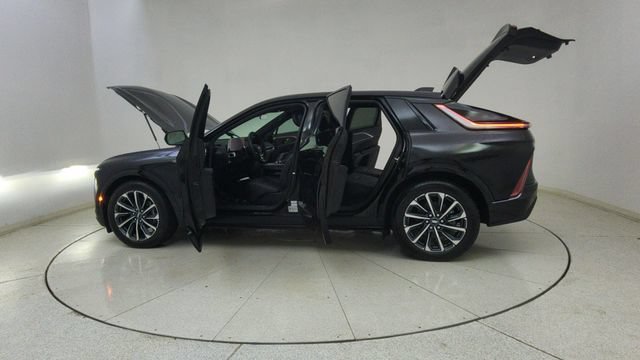 Used 2025 Cadillac Lyriq Sport AWD/4WD image 75