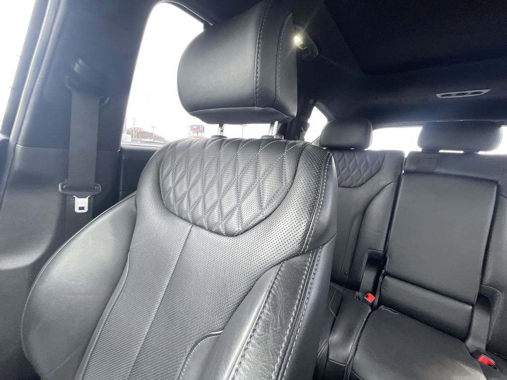 Used 2023 Hyundai Santa Fe Calligraphy image 12