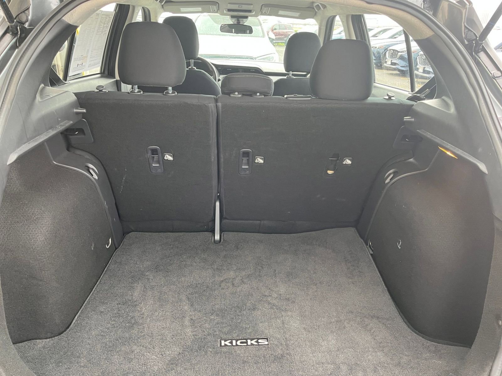 Used 2024 Nissan Kicks SV image 30