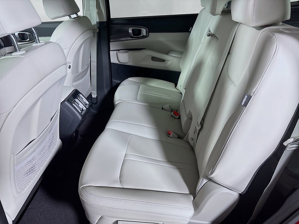 New 2025 Kia Sorento S image 21