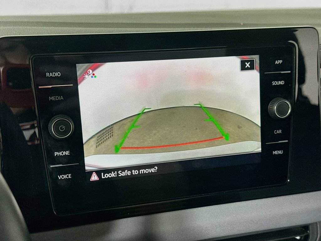 Used 2025 Volkswagen Jetta SE FWD image 11