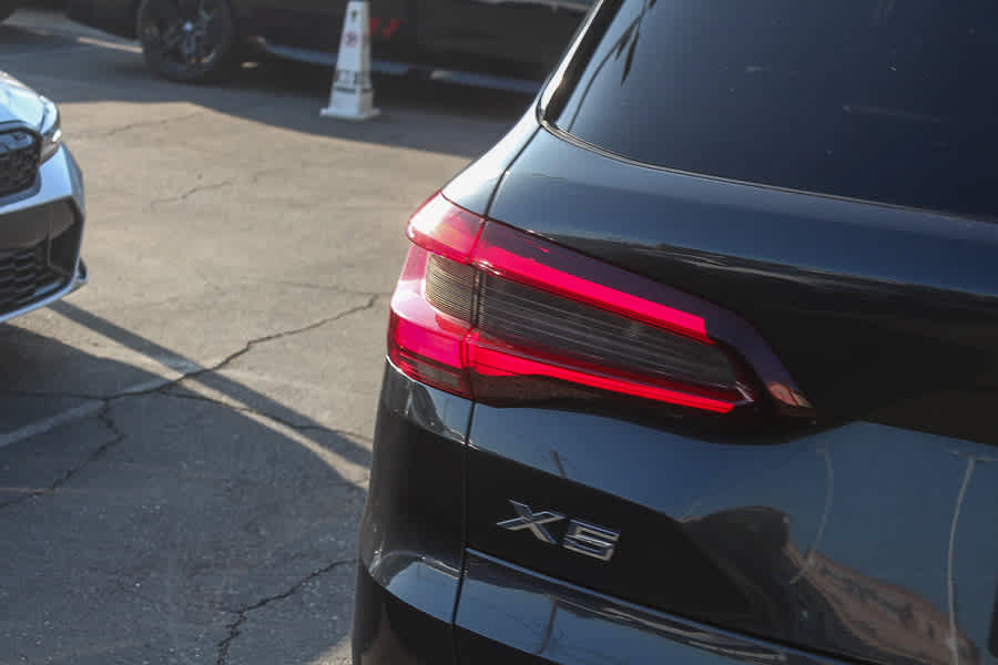 Used 2020 BMW X5 sDrive40i w/ Convenience Package RWD image 13