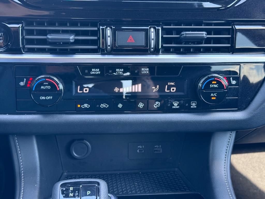 Certified 2025 Nissan Pathfinder SV FWD image 22