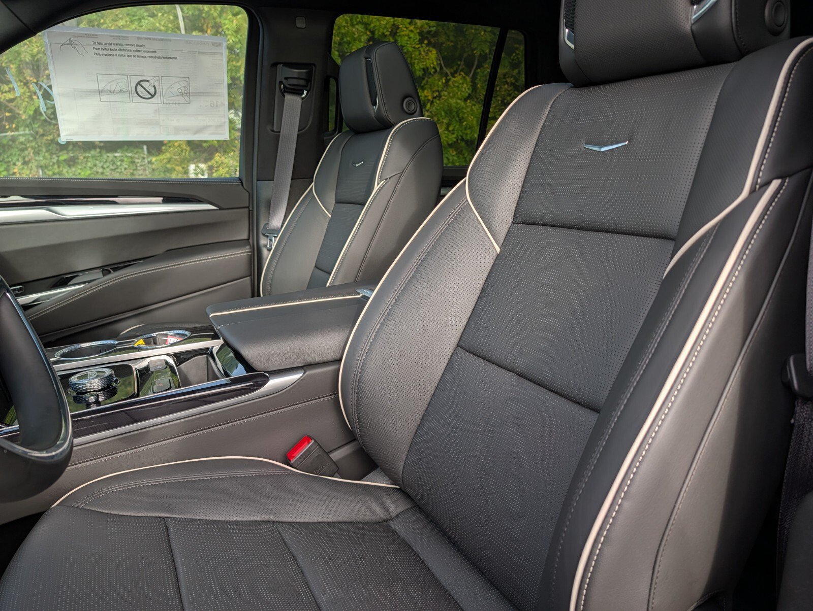 New 2026 Cadillac Escalade Sport w/ Touring Package AWD/4WD image 28