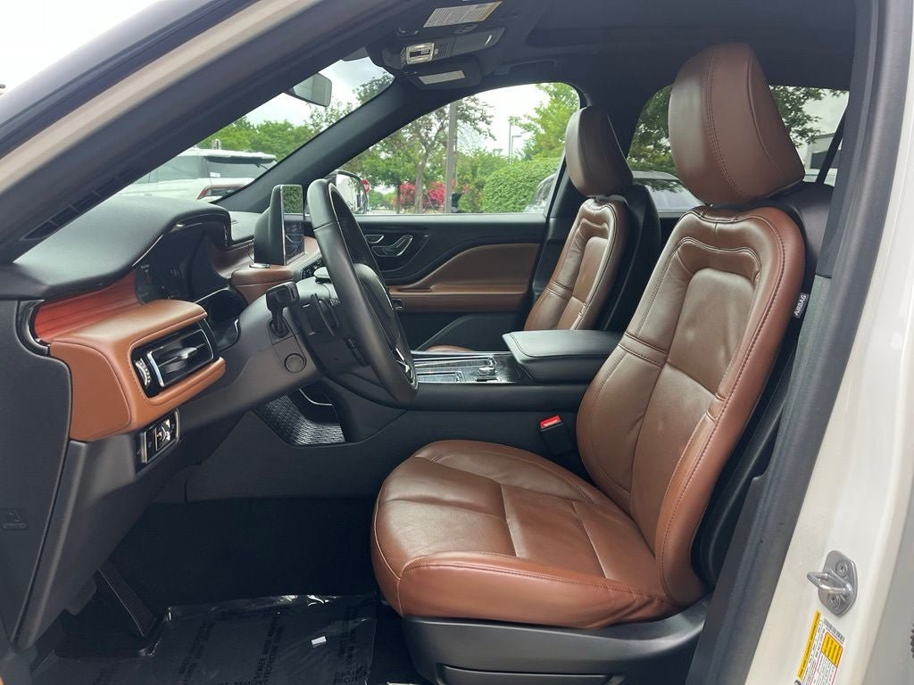 Used 2024 Lincoln Aviator Reserve w/ Elements Package Plus AWD/4WD image 25