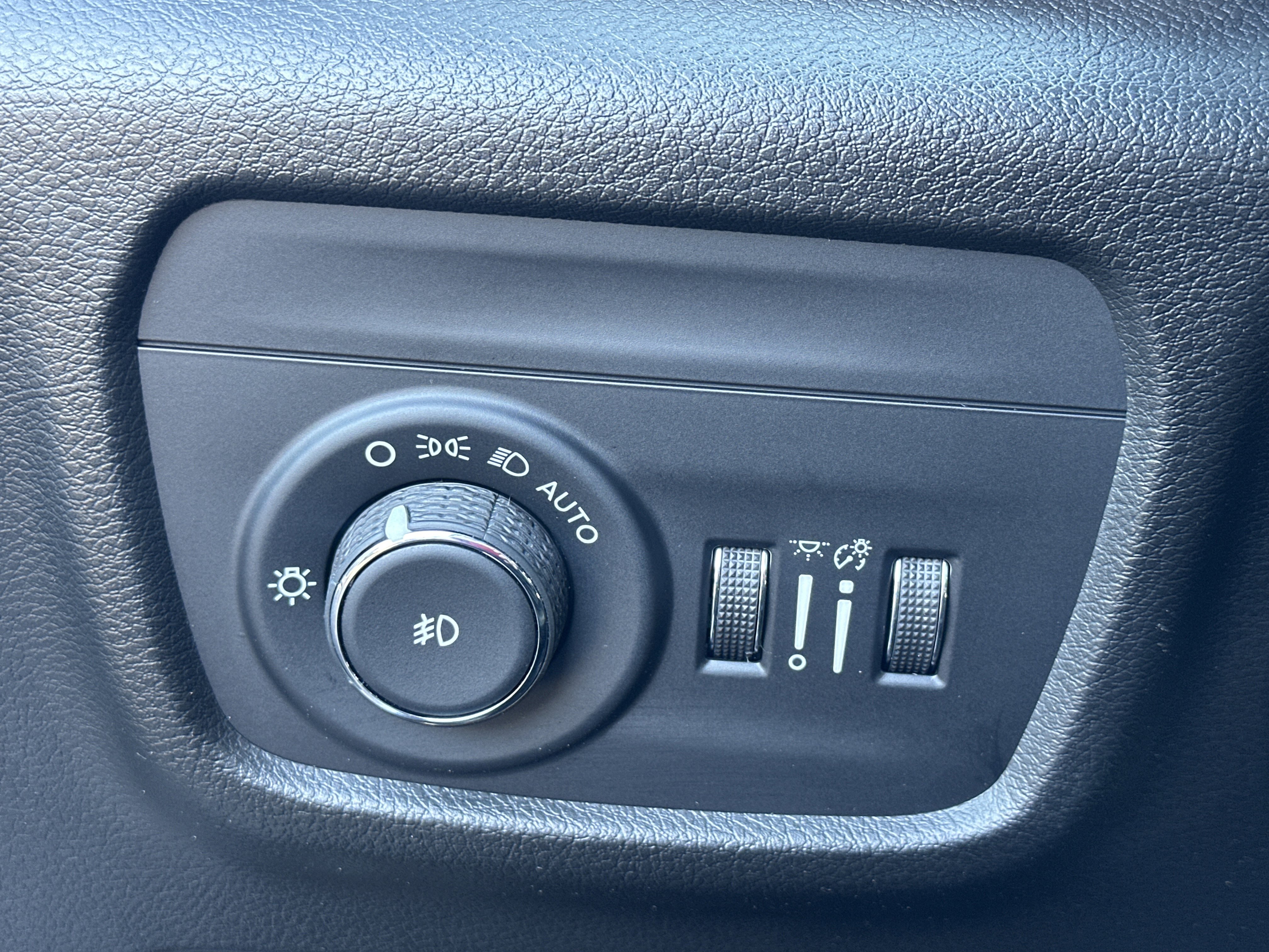 New 2026 Jeep Grand Cherokee L Limited image 13