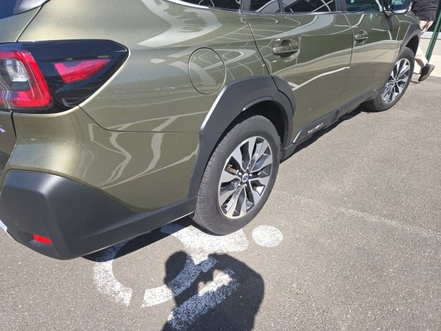 Used 2023 Subaru Outback Limited AWD/4WD image 16