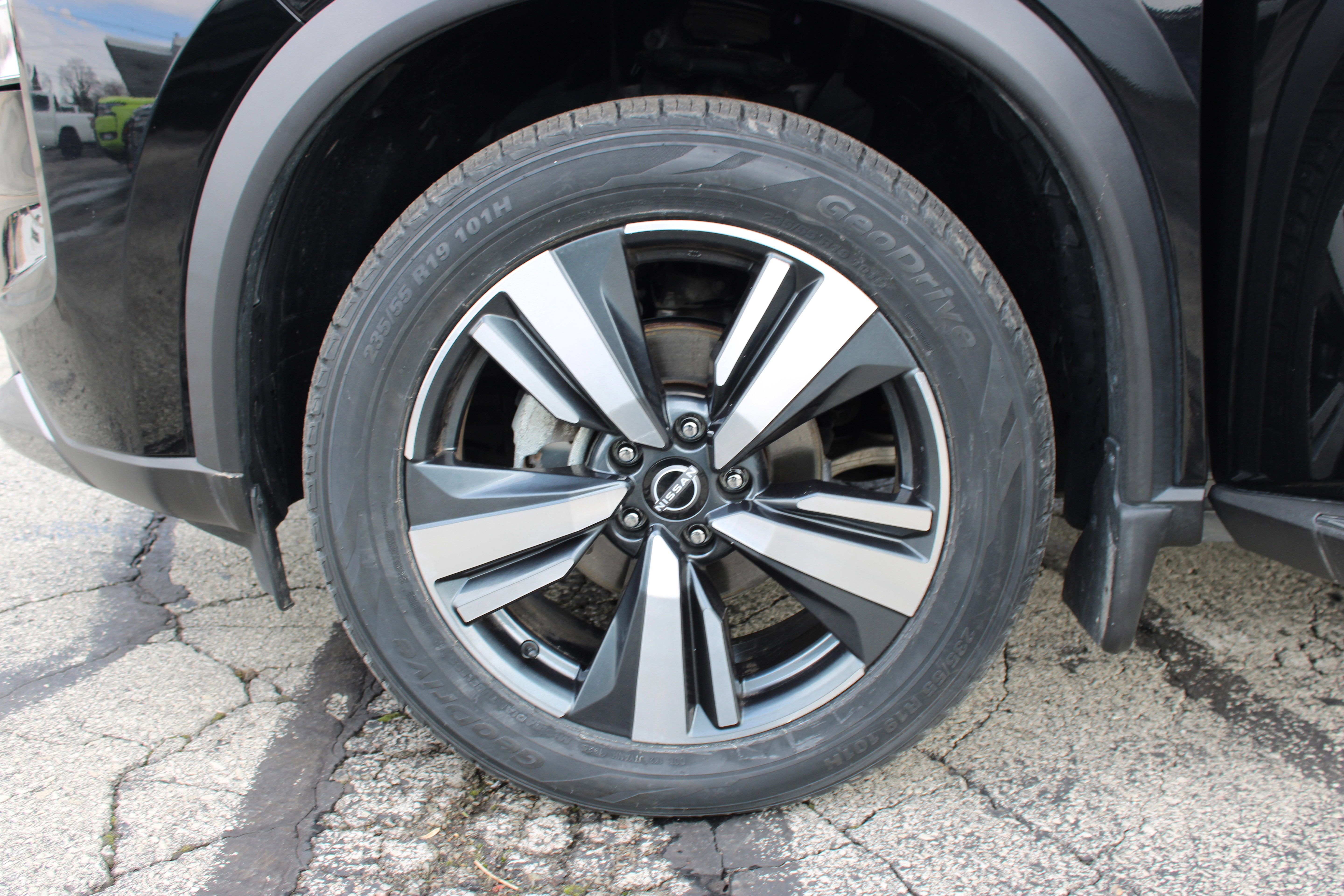 Certified 2023 Nissan Rogue SL AWD/4WD image 32