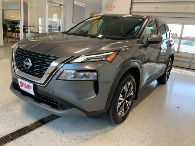 Used 2023 Nissan Rogue SV w/ SV Premium B Package image 5