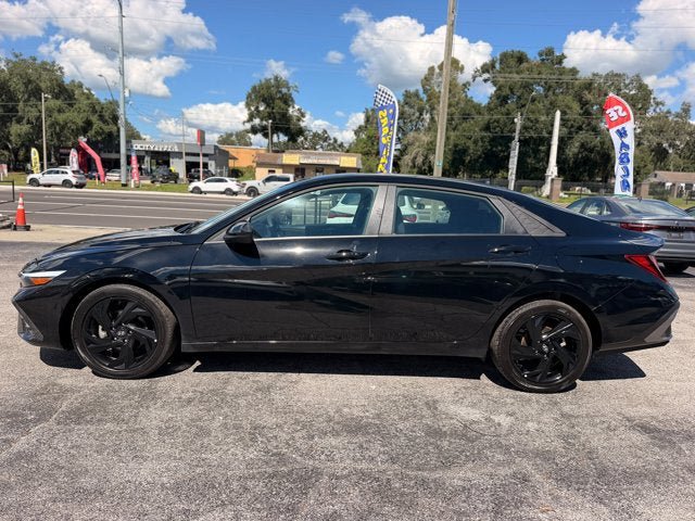 Used 2026 Hyundai Elantra Sport FWD image 10