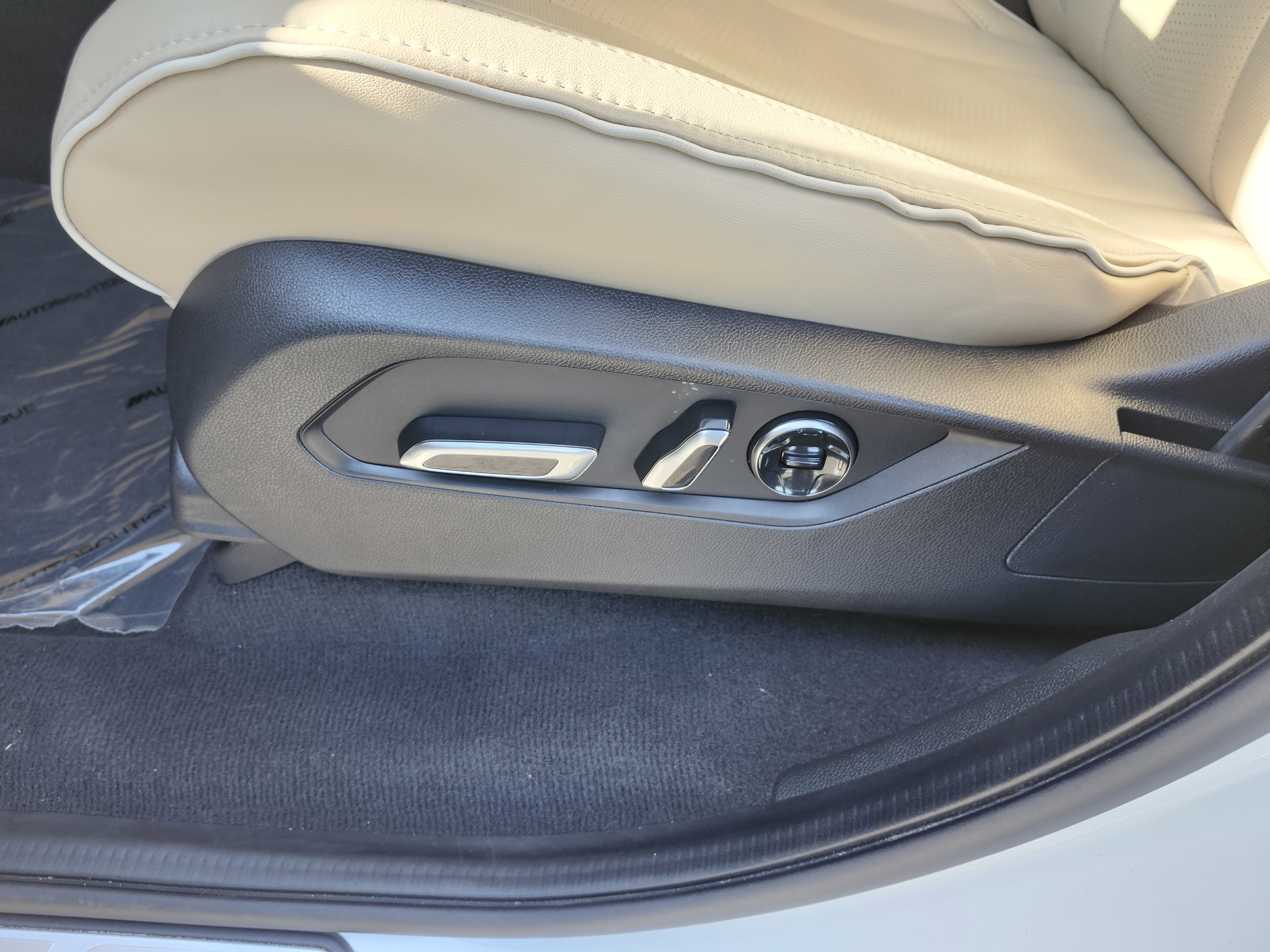 Used 2023 Acura MDX SH-AWD w/ Advance Package image 31