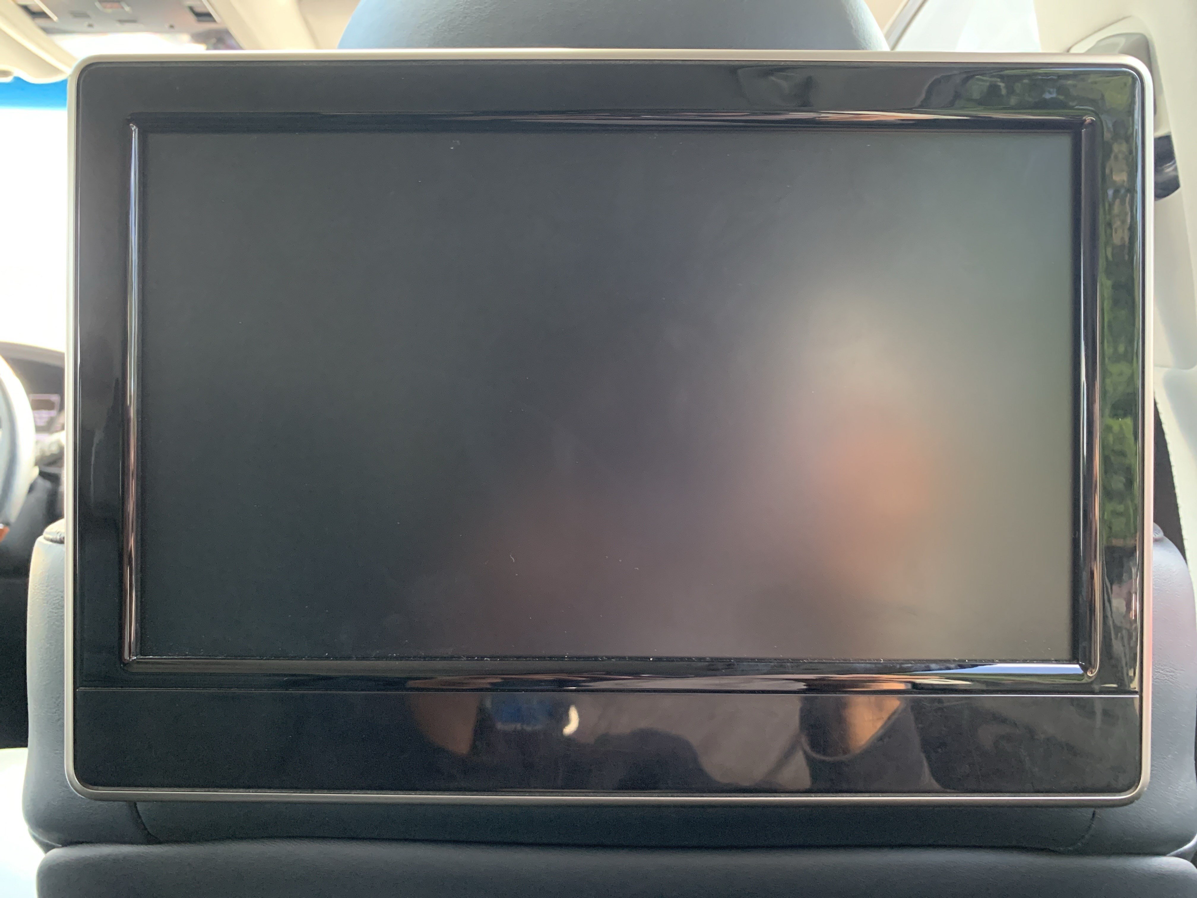 Used 2019 Lexus LX 570 4WD w/ Luxury Package image 29