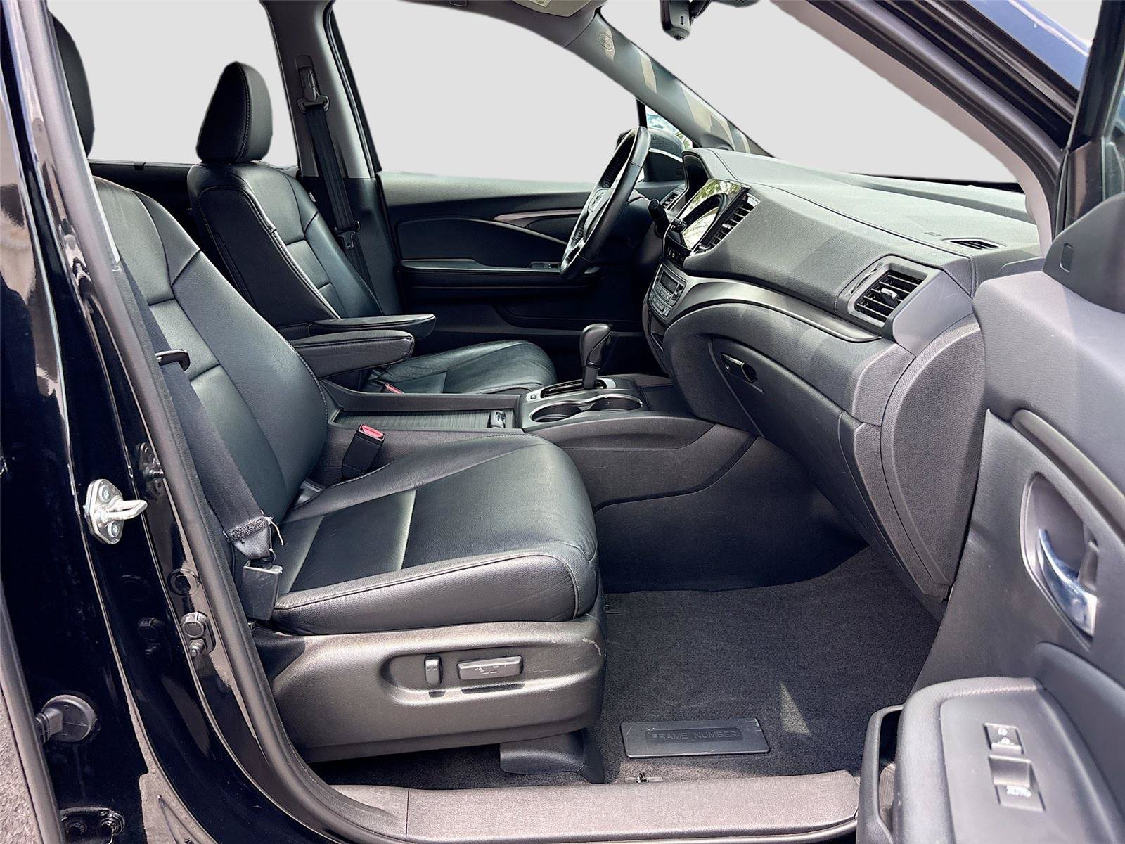 Certified 2019 Honda Pilot EX-L image 34