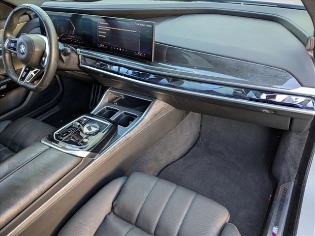 Certified 2024 BMW 760i xDrive w/ Premium Package 2 image 22