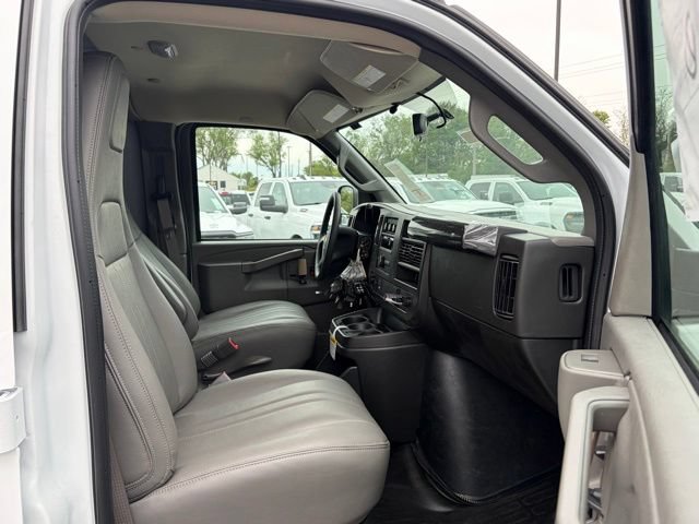 New 2026 Chevrolet Express 2500 w/ Driver Convenience Package RWD image 26