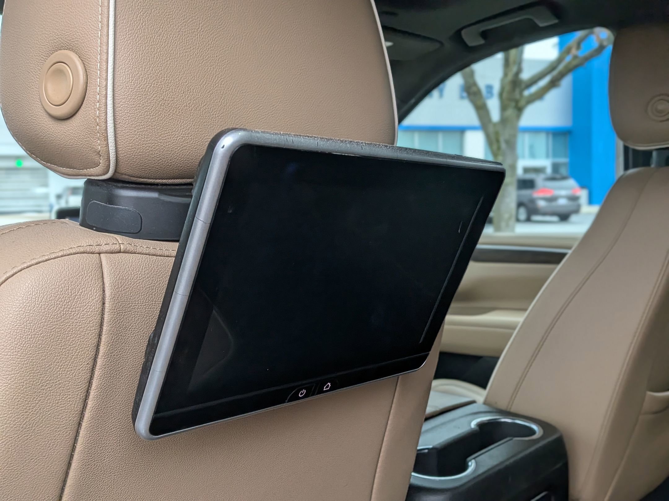 Used 2021 Chevrolet Suburban Premier image 34