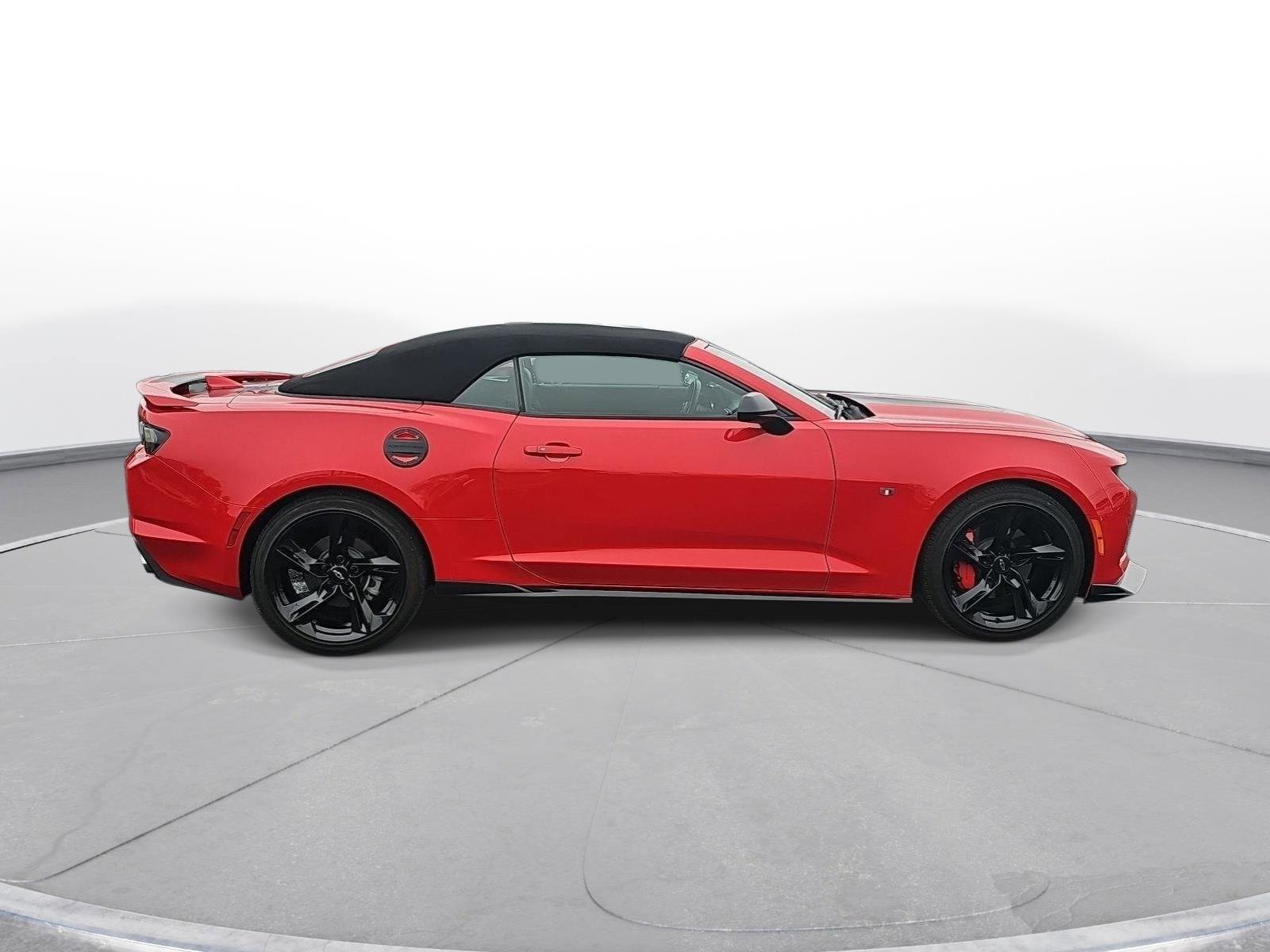 Used 2022 Chevrolet Camaro LT image 5