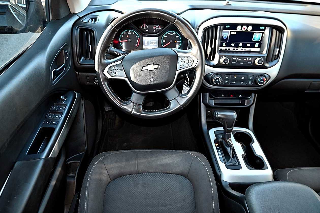 Used 2015 Chevrolet Colorado LT w/ LT Convenience Package image 11