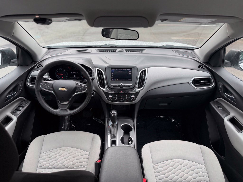 Used 2020 Chevrolet Equinox LS FWD image 21