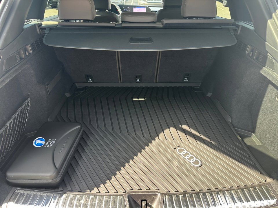 Certified 2025 Audi Q5 Premium w/ Convenience Package image 19