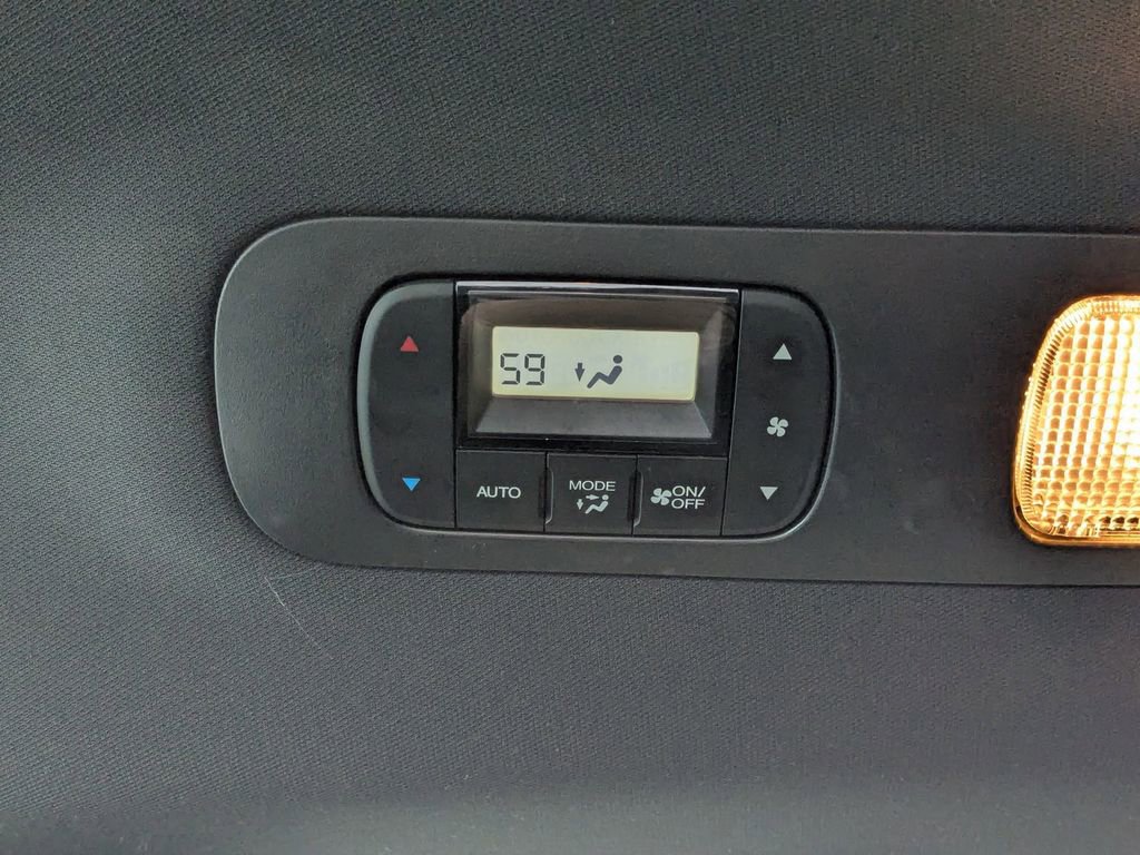 Used 2025 Honda Odyssey Sport-L image 28