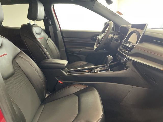 Used 2025 Jeep Compass Trailhawk AWD/4WD image 25