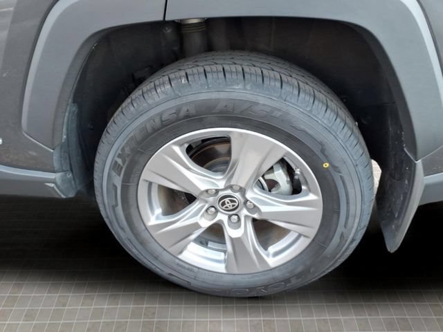 Used 2024 Toyota RAV4 LE AWD/4WD image 13