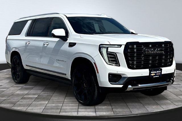 New 2026 GMC Yukon XL Denali Ultimate AWD/4WD image 3
