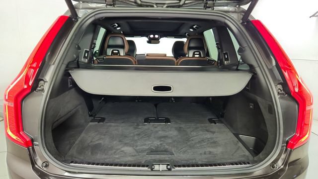 Certified 2023 Volvo XC90 B5 Plus AWD/4WD image 43