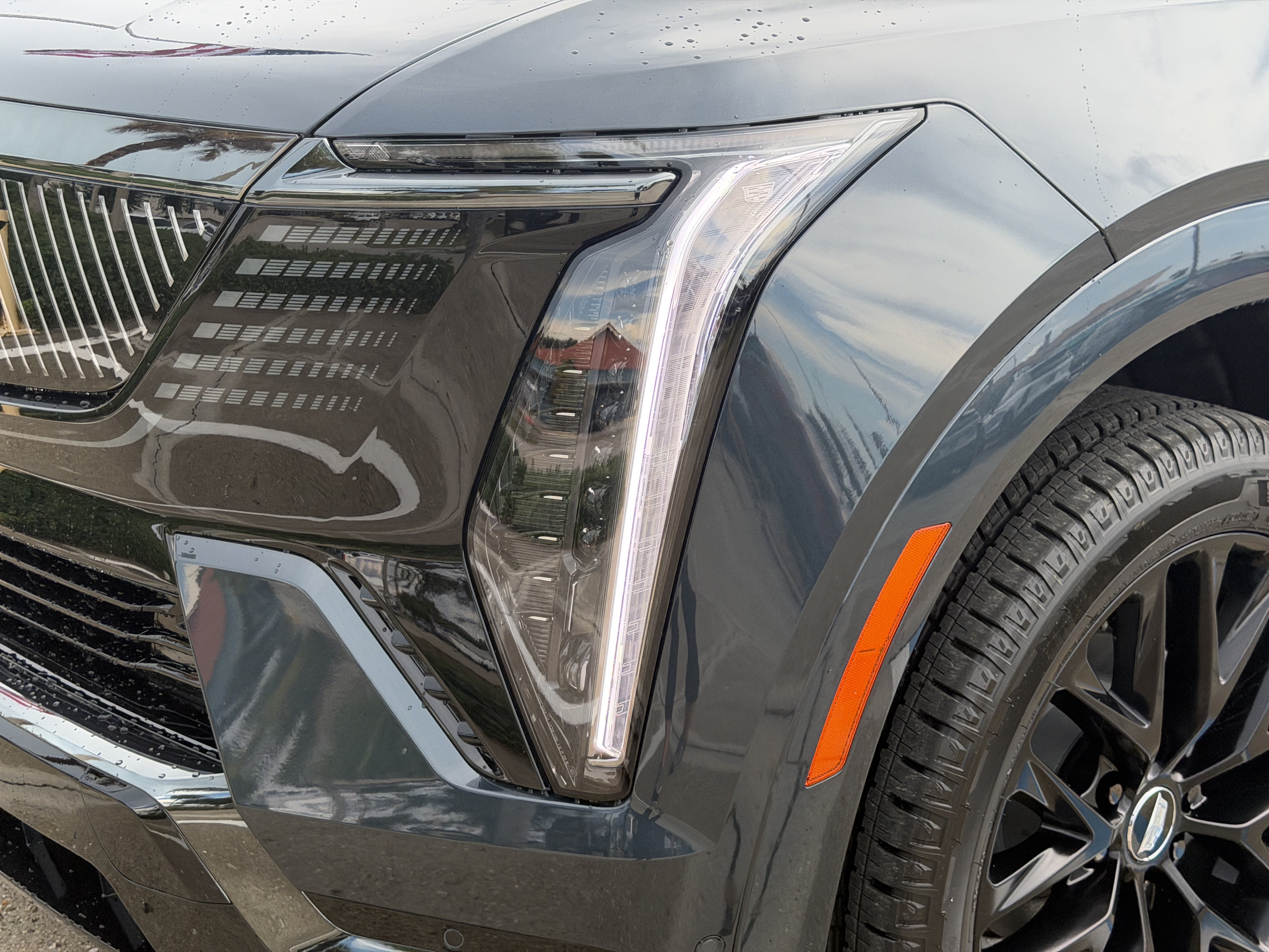 New 2026 Cadillac Escalade IQL Sport 2 w/ LPO, ONYX Package AWD/4WD image 8