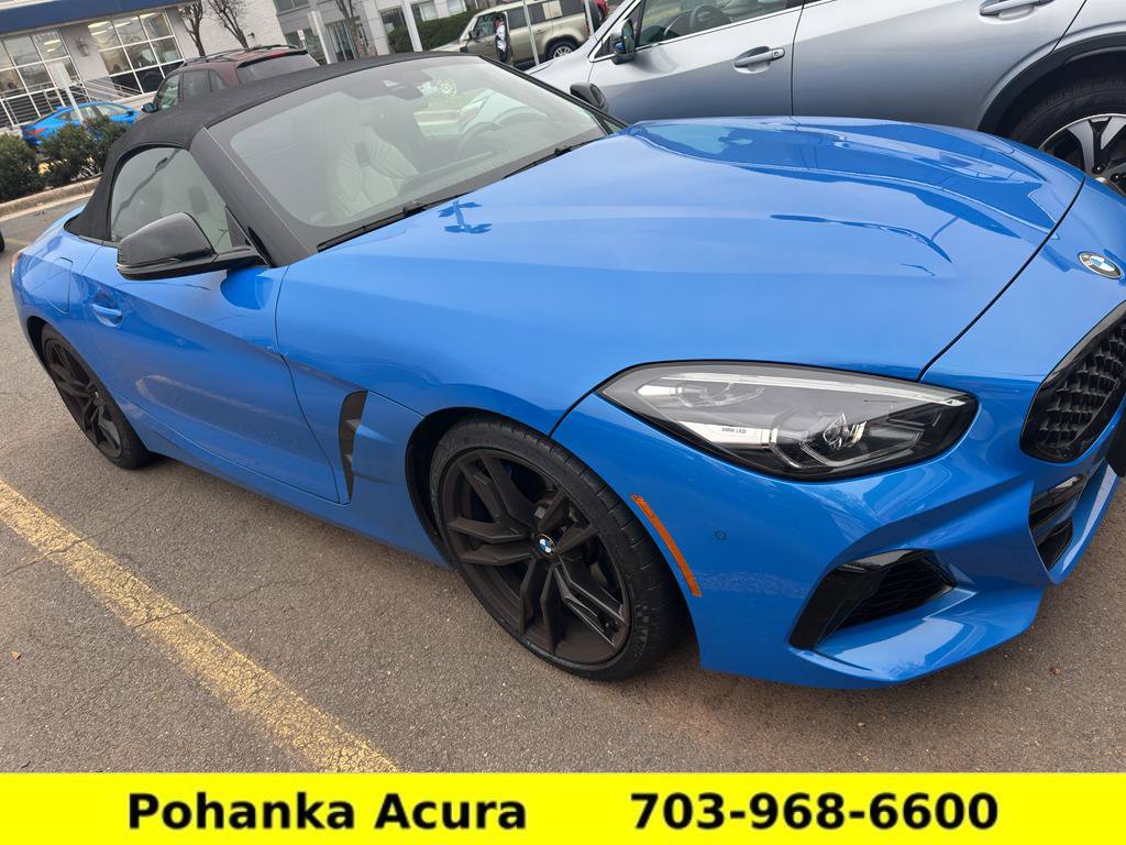 Used 2022 BMW Z4 M40i w/ Premium Package image 2