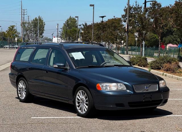 Used 2007 Volvo V70 2.4 FWD image 1
