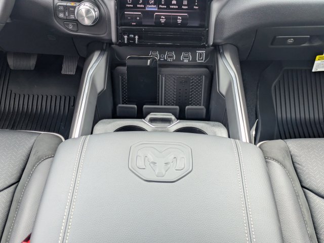 New 2026 RAM 1500 Laramie AWD/4WD image 20