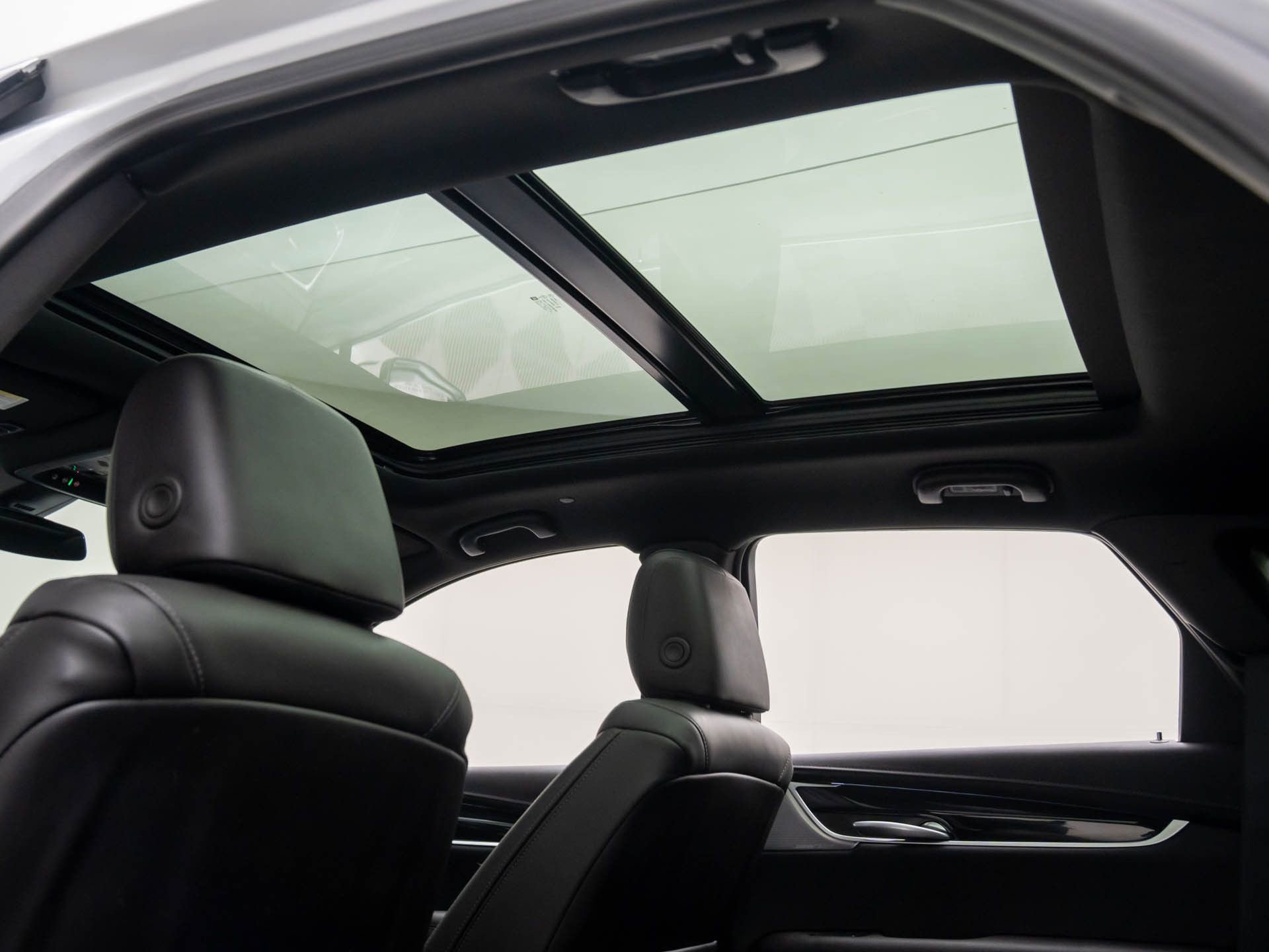 Certified 2025 Cadillac XT5 Premium Luxury image 21